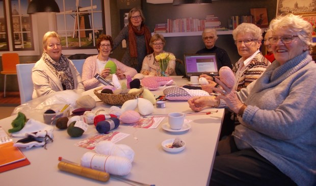 De dames in actie. Foto en tekst: Piet de Boer
