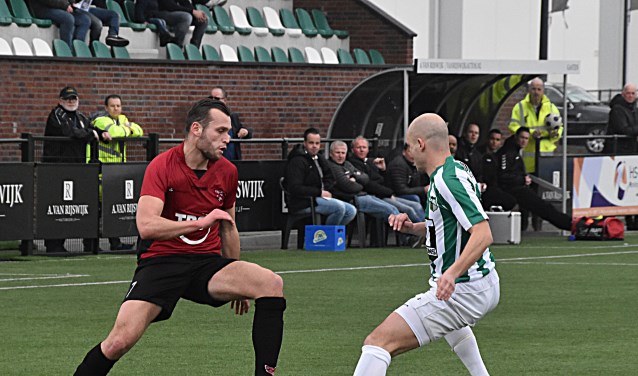Arno Dijkstra in duel met Maarten Boddaert. | Foto: PR