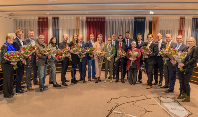 De nieuwe gemeenteraad van Oegstgeest. | Foto Wil van Elk