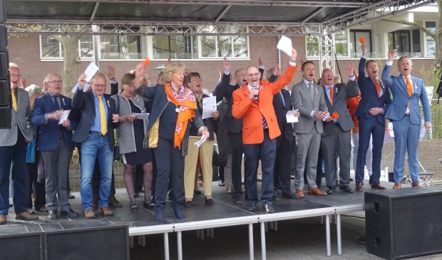 Hiep, hiep, hoera voor koning Willem-Alexander.