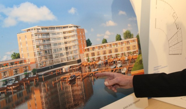 Bekeken wordt of een halfverdiepte parkeergarage kan zorgen voor een minder hoog appartementencomplex.