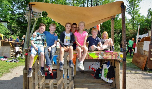 Trots lieten alle kinderen op zondag hun zelfgebouwde creaties zien. | Foto's Willemien Timmers