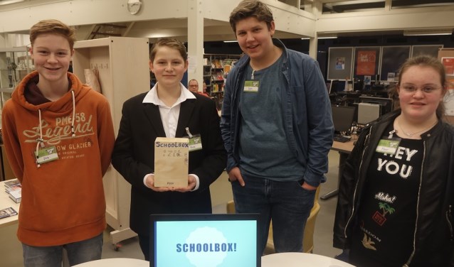 Dirk, Fleur, Sem, David en Rick van Teylingen College Duinzigt Oegstgeest zijn door naar de finale. | Foto PR