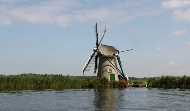De Lakermolen aan de zuidzijde van de Laeck op een eiland in de Kagerplassen. | Foto: pr.