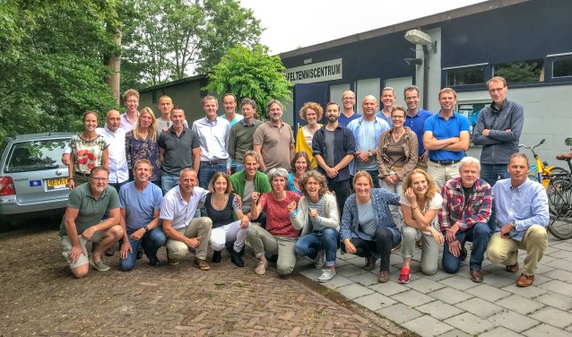 Het RoPaRunTeam WeRun4All sloot jaarlijkse inzamelactie feestelijk af. | Foto Wil van Elk