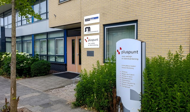 Het gebouw van Pluspunt aan de Splinterlaan in Leiderdorp.