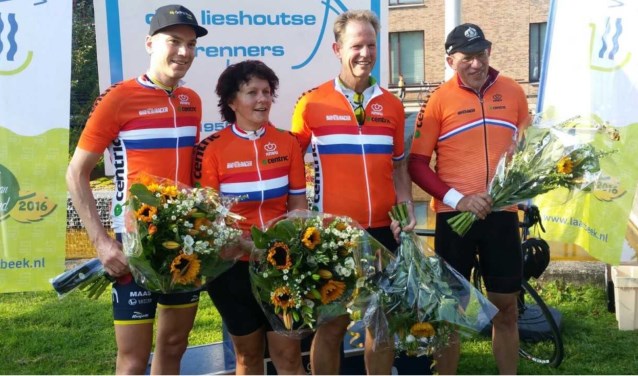 Burgemeester Arie van Erk van Hillegom won het kampioenschap vorig jaar, samen met gemeentesecretaris Jan Schellevis (Lisse).