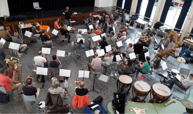Het Bourdon Projectorkest (BPO) 2018 is speciaal opgericht voor het eindexamen van de twee dirigenten. | Foto: pr.