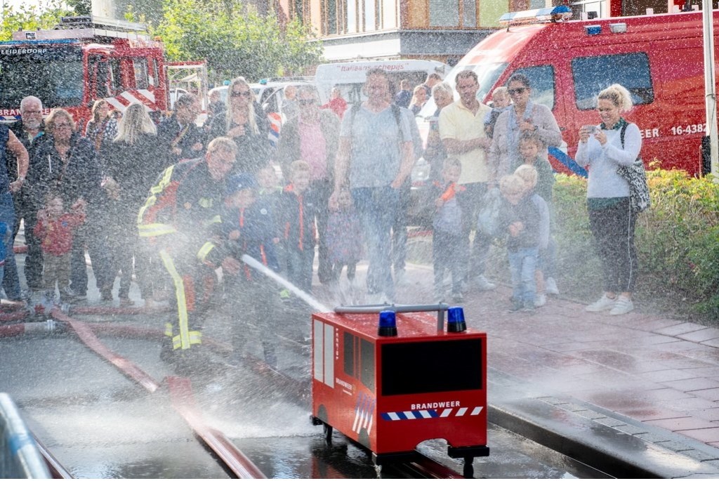Spuiten met de brandslang was razend populair.