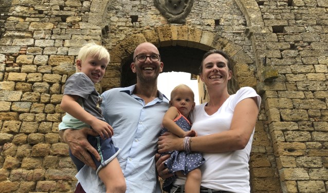 JC en Wendy met hun kinderen Quinten en Vieve.