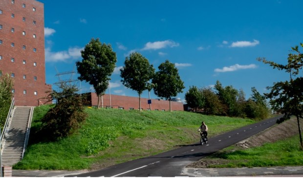 Vanaf de Zijldijk is met spoed een extra fietsopgang naar de Oude Spoorbaan en de Zijlbrug aangelegd.