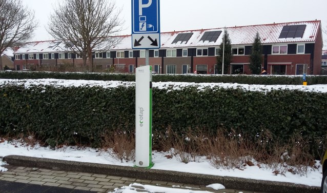 De gemeente kan nu contracten afsluiten over het plaatsen en de exploitatie van laadpalen in Lisse.