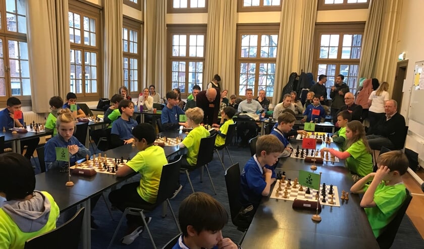 Bij de start van elke ronde was het muisstil op de tweede verdieping van 'Het Gravensteen'. | Foto: PR
