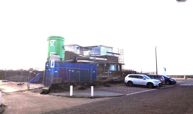 Voormalig Zeehos-gebouw De Waaier wordt gerestaureerd en verbouwd tot woonhuis. | Foto: RD