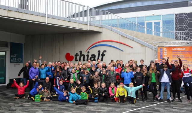 Echte schaatsliefhebbers op Thialfijsbaan.