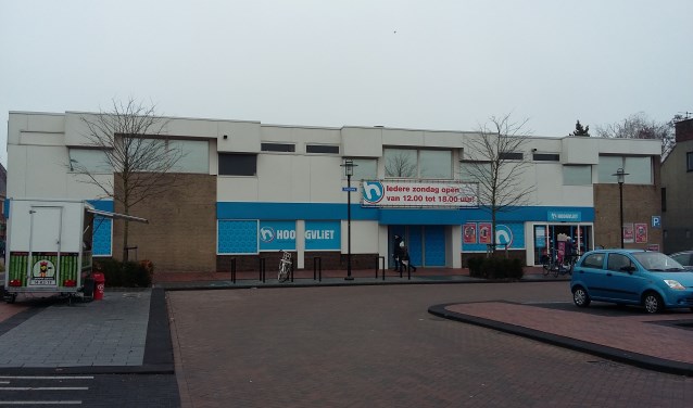 Hoogvliet wil vernieuwen en uitbreiden. Ook de parkeervoorziening wordt vergroot.