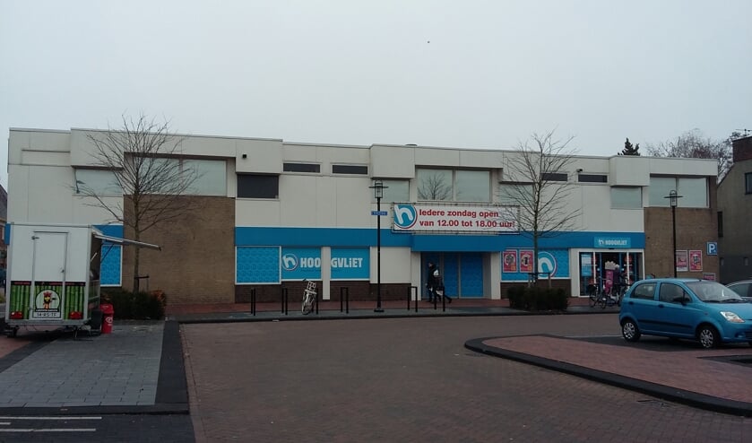 Hoogvliet wil vernieuwen en uitbreiden. Ook de parkeervoorziening wordt vergroot.