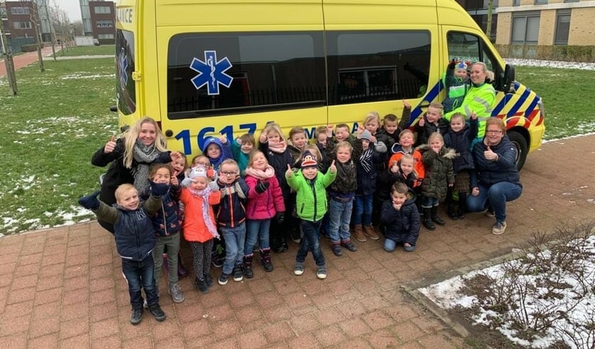 Leuk om de ambulance eens van dichtbij te bekijken.