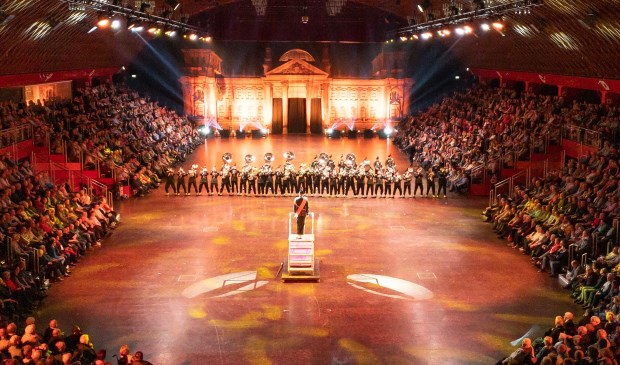 Tamboer-maître Leo de Vreede had in Oldenburg zijn laatste optreden bij DVS.