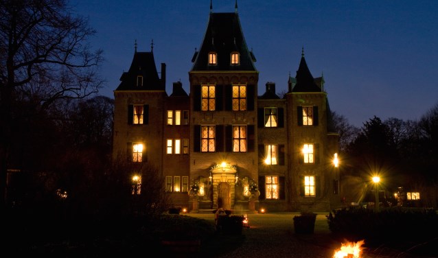 Een mooie setting voor een lezing over dienstbodes, Kasteel Keukenhof. Ook daar waren dienstmeisjes werkzaam.
