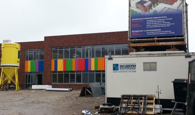 Nieuwbouw Emmaschool in Rijnsburg, waar zowel een school als woningen worden gebouwd.