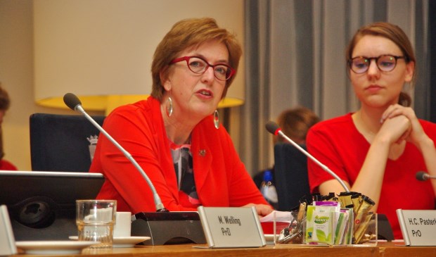 Ria Pasterkamp (PrO) initieerde tijdens haar laatste raadsvergadering de motie 'Vaart in de samenwerking Leidse regio'. | Foto Willemien Timmers
