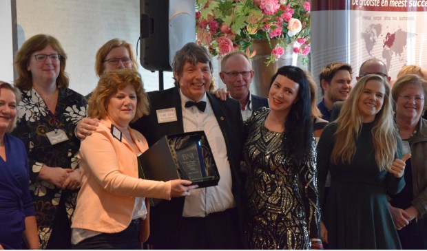 Blije winnaars bij het BNI Gala.