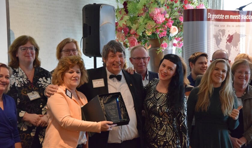 Blije winnaars bij het BNI Gala.