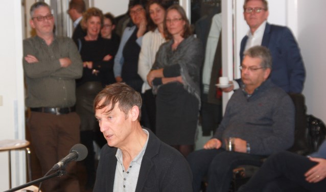Inspreker Thomas Steenvoorden. | Foto en tekst: Willem Siemerink.