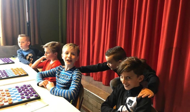 Deze leerlingen maakten hun debuut op de provinciale damwedstrijden van Zuid-Holland.