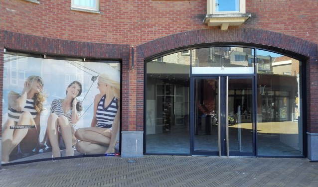 Leegstand van winkels op het Emmaplein in Katwijk.