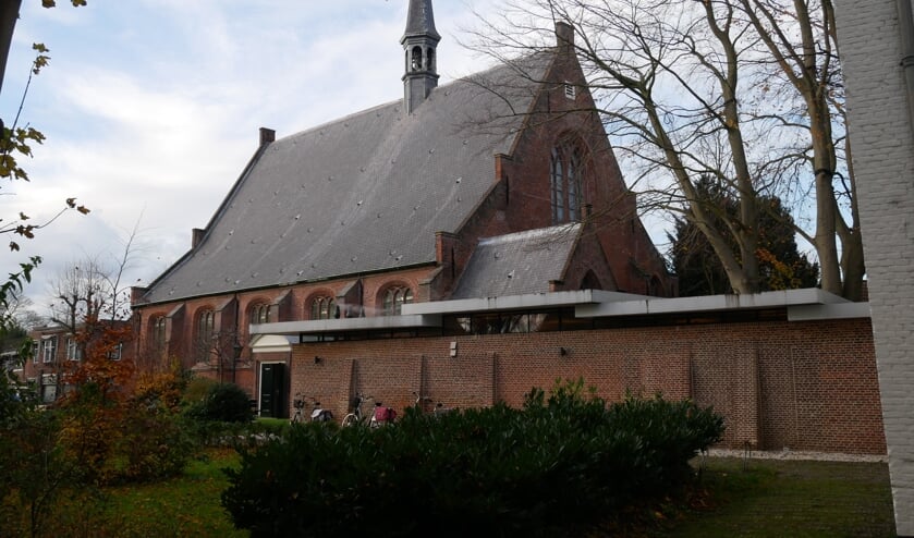 De Dorpskerk aan de Hoofdstraat 19 in Leiderdorp.