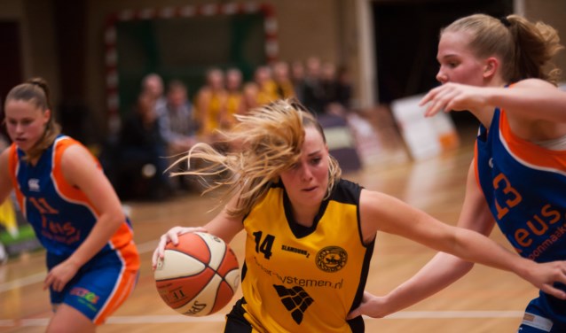Deborah Vos was de topscorer tegen 4Consult/Binnenland. | Foto: Geert Bekker
