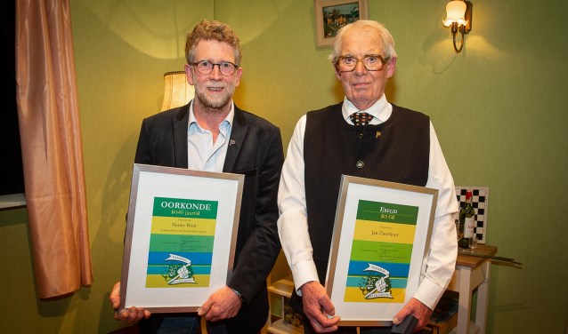 Jubilarissen Henny Went en Jan Zwetsloot.