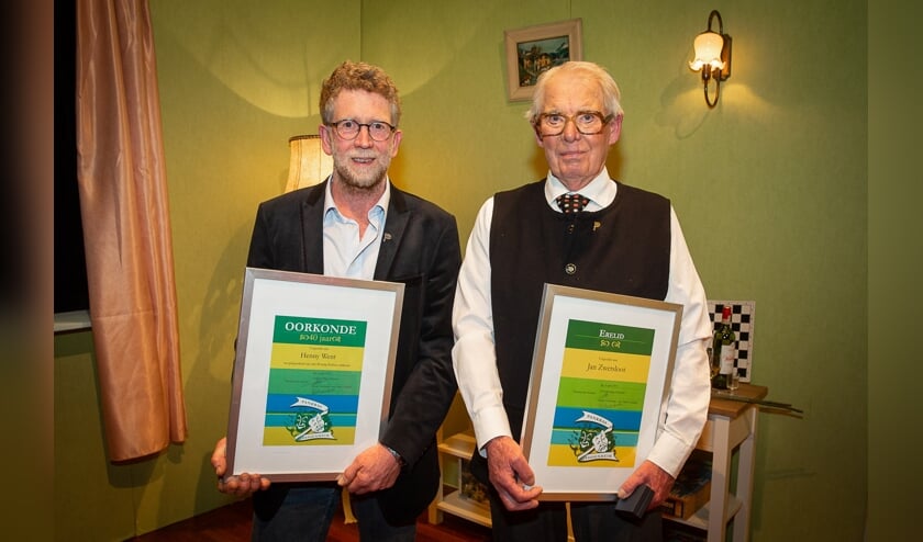 Jubilarissen Henny Went en Jan Zwetsloot.