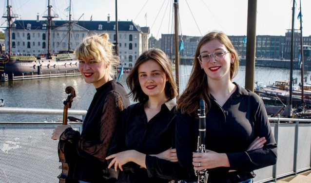 Het Oostertrio treedt op in Rijnsburg Klassiek.