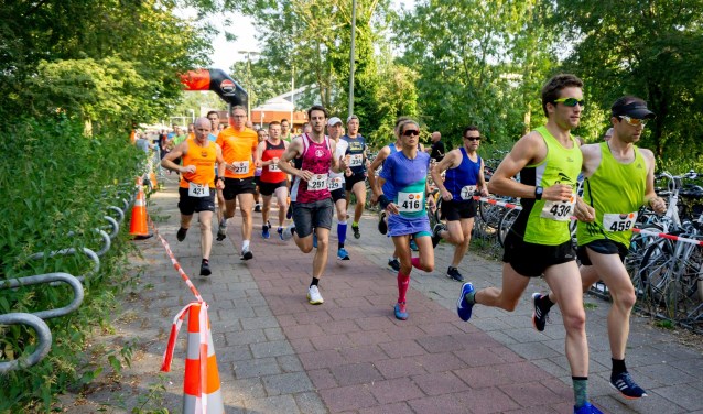 De start van de 6,3 en de 10 kilometer in 2018. | Foto: J.P. Kranenburg
