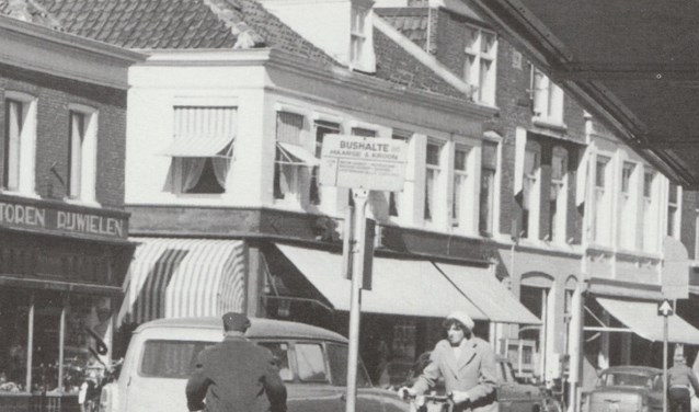 De Hoofdstraat, eind jaren '60. | Foto: archief SVvOH.