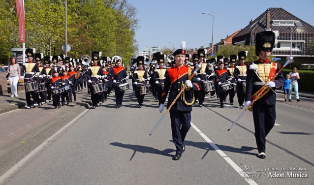 Adest Musica gaat de straat op voor het werven van nieuwe donateurs. | Foto: pr.