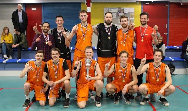 Het eerste herenteam promoveert naar de tweede divisie, precies conform de doelstelling.