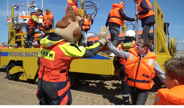 Er kon op de Reddingbootdag ook weer worden meegevaren met de Katwijkse reddingboot Edith Grondel.