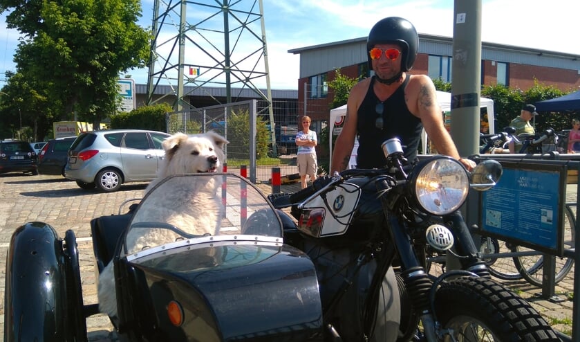 Gezocht: (motor)rijders met een trike of zijspan, die het leuk vinden om met een cliënt van Topaz mee te doen aan de Overduinrit.