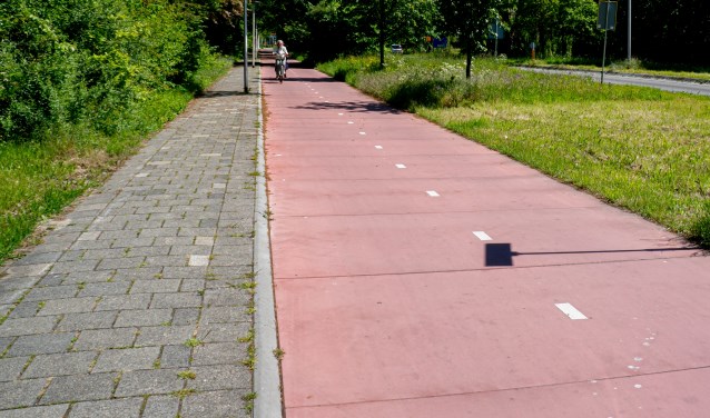 Het fietspad langs de Persant Snoepweg is opgeknapt, maar de staat van veel andere fietspaden laat te wensen over. Foto: J.P. Kranenburg