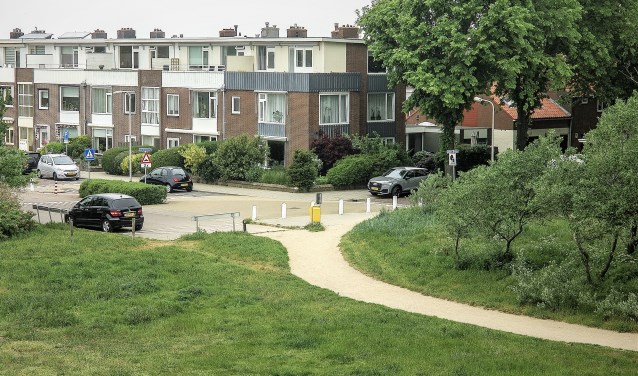 De aansluiting van het nieuwe fietspad op de Laan van Nieuw Zuid staat nog ter discussie. | Foto: Adrie van Duivenvoorde