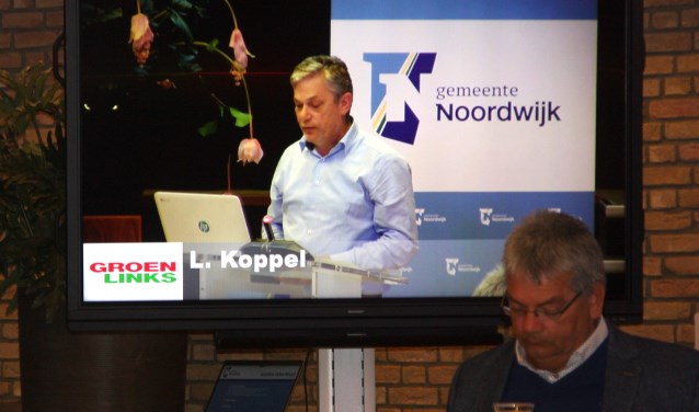 Louis Koppel uitte waardering en kritiek richting wethouder Salman. | Foto: WS
