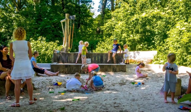 Lekker spelen in de Dwarstuin. | Archieffoto: J.P. Kranenburg