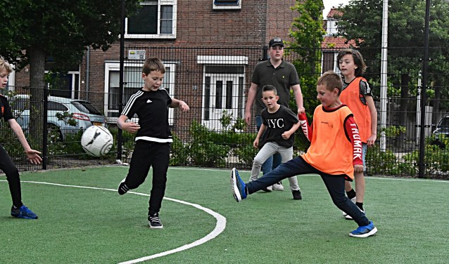 De kids konden naast voetballen, ook andere sporten doen. | Foto: Piet van Kampen