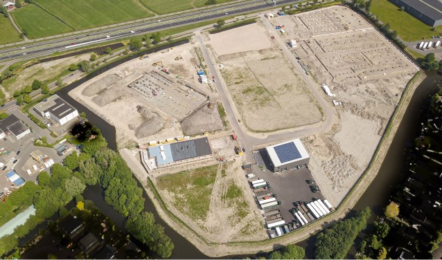 De Boeg begint vorm te krijgen, dat is vanuit de lucht goed te zien.