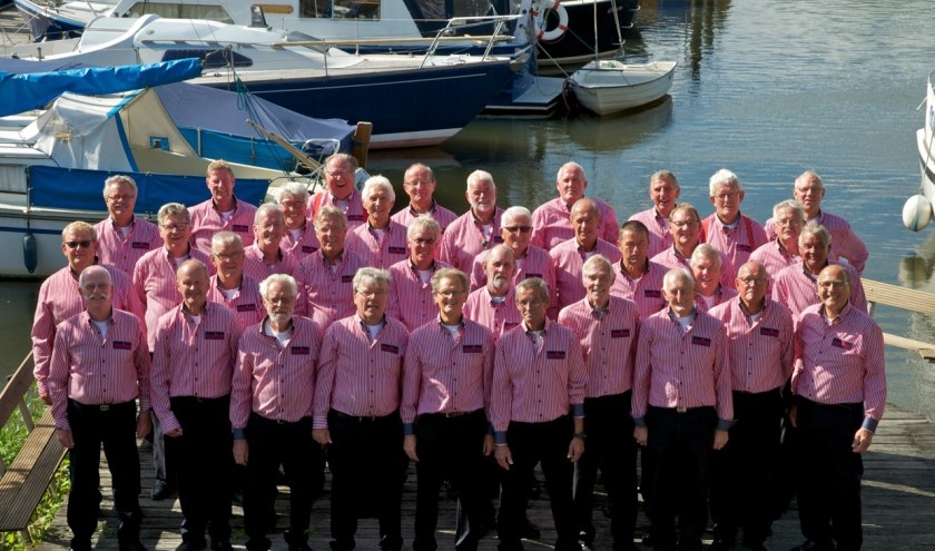 Meisje, ik ben een zeeman! De mannen van shantykoor De Zilk. | Foto: PR