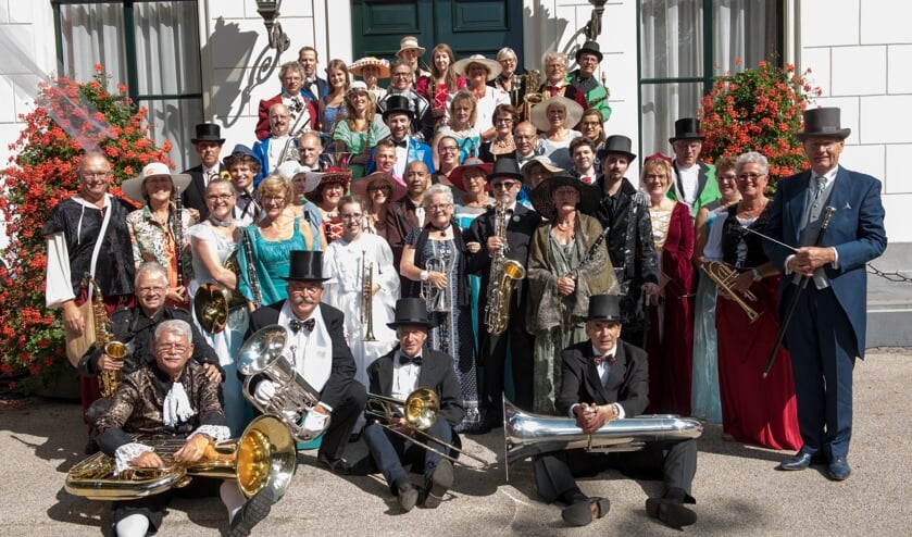Uitgedost en opgedirkt voor het Hof! | Foto: pr